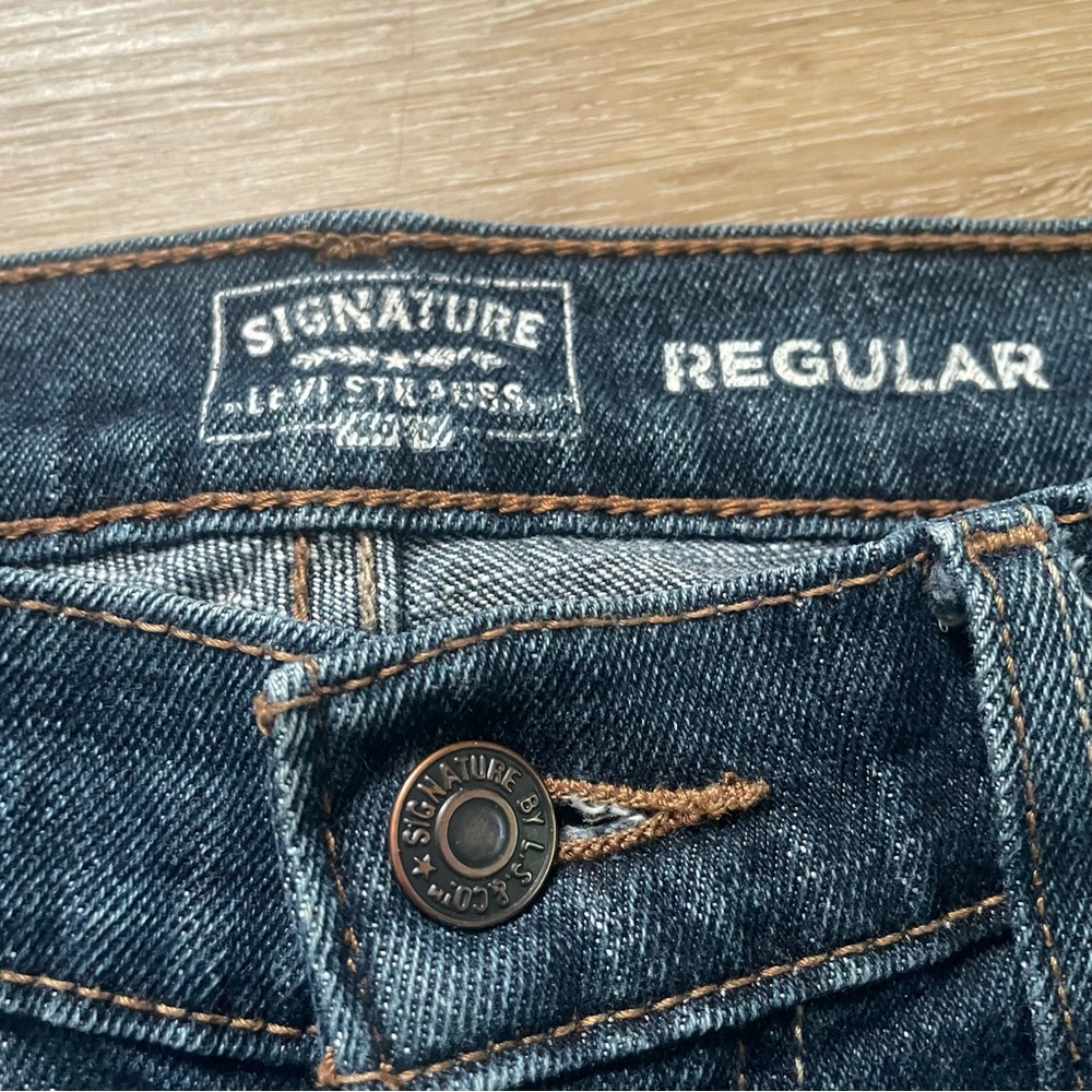 Levi Strauss Signature regular mens jeans. Size 32x32 Very good condition. Blue - Picture 2 of 6